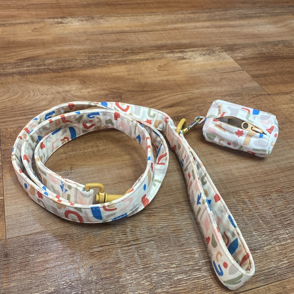 Boots & Barkley Fabric Dog Leash with clip on waste disposal bag holder